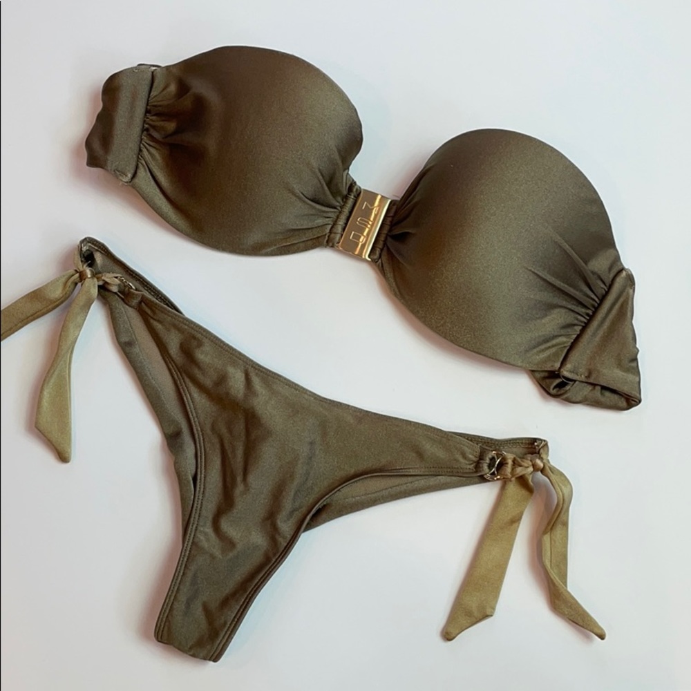 Strapless MED bikini